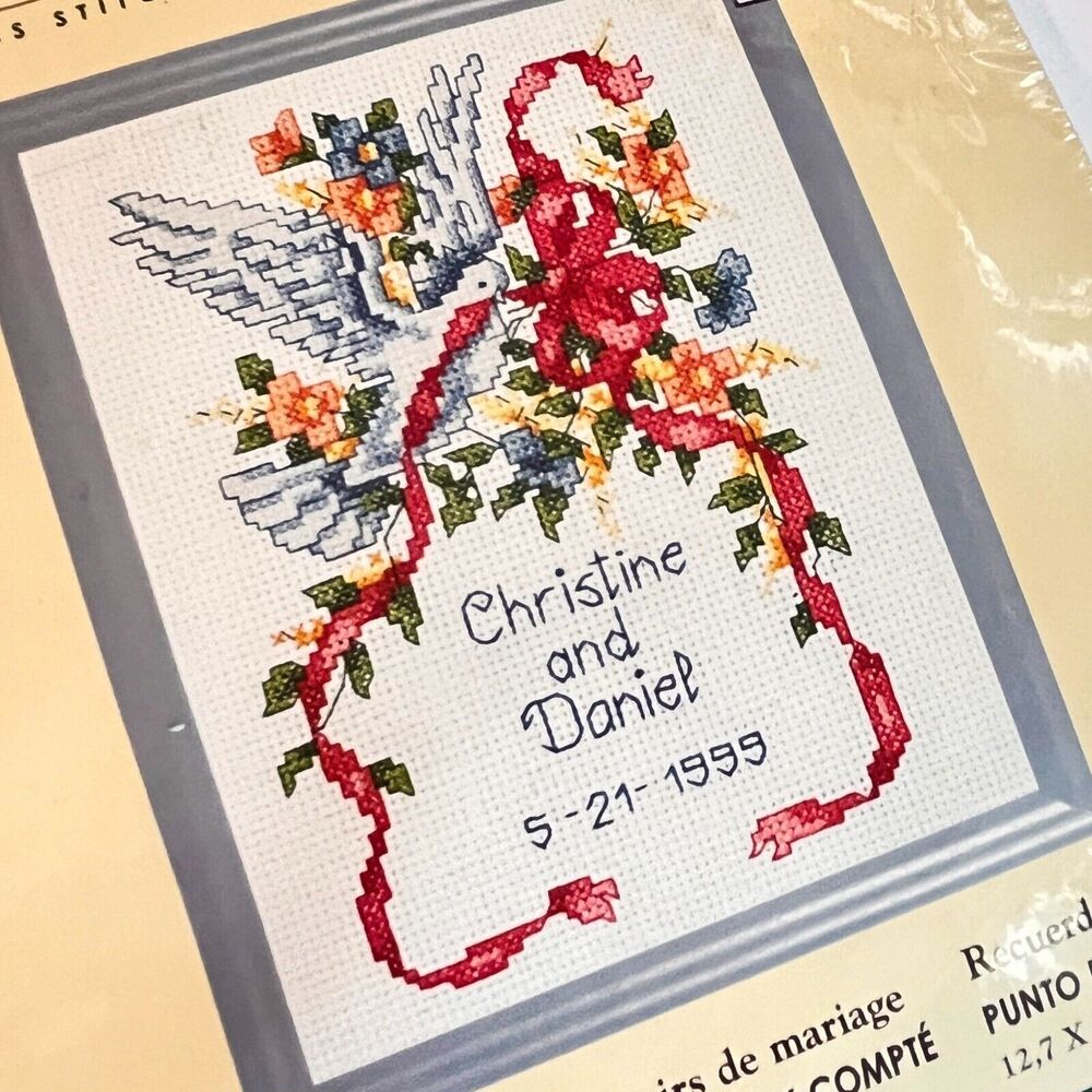 Vintage Bucilla Stitcher's Gallery WEDDING MEMORIES WM42013 New Vintage 2003